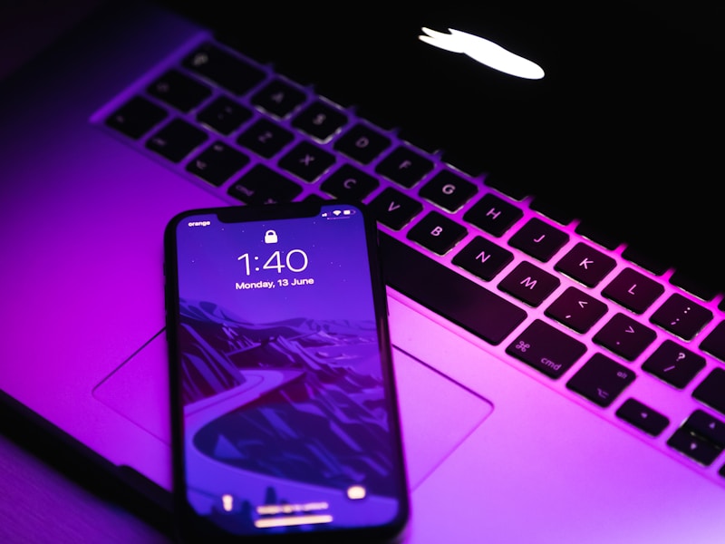 Phone on laptop — device data extraction